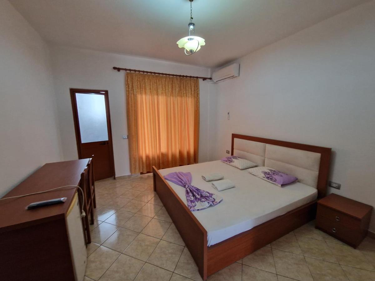 Guest House "Pisha" Durrës 外观 照片