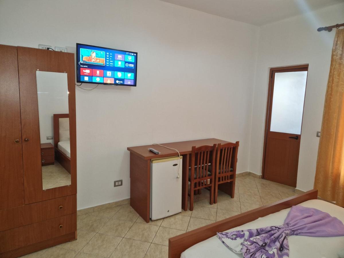 Guest House "Pisha" Durrës 外观 照片