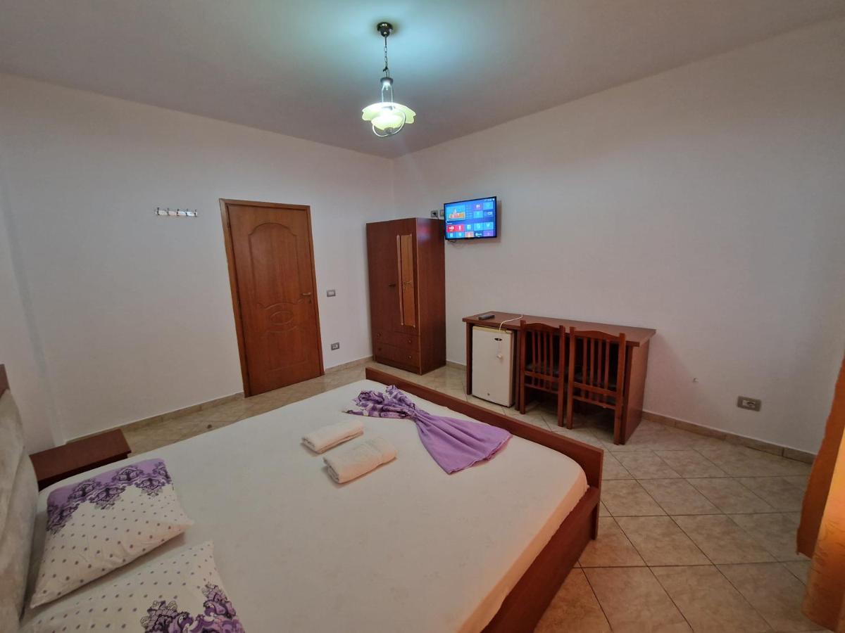 Guest House "Pisha" Durrës 外观 照片