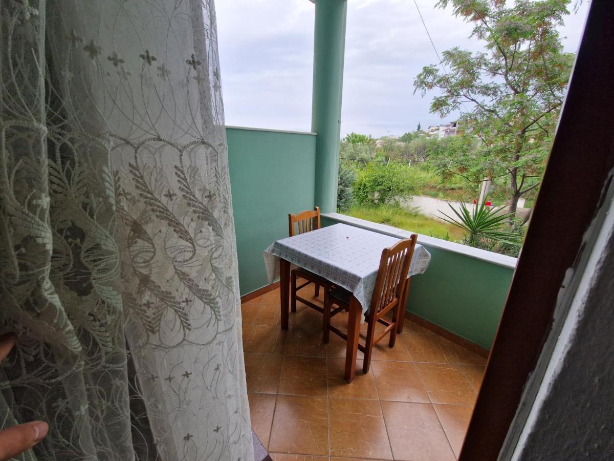 Guest House "Pisha" Durrës 外观 照片
