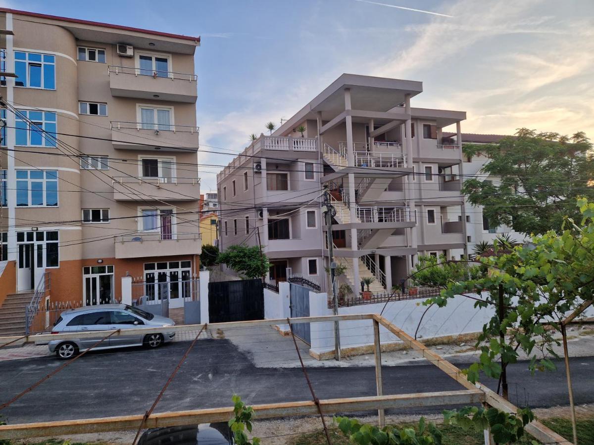 Guest House "Pisha" Durrës 外观 照片