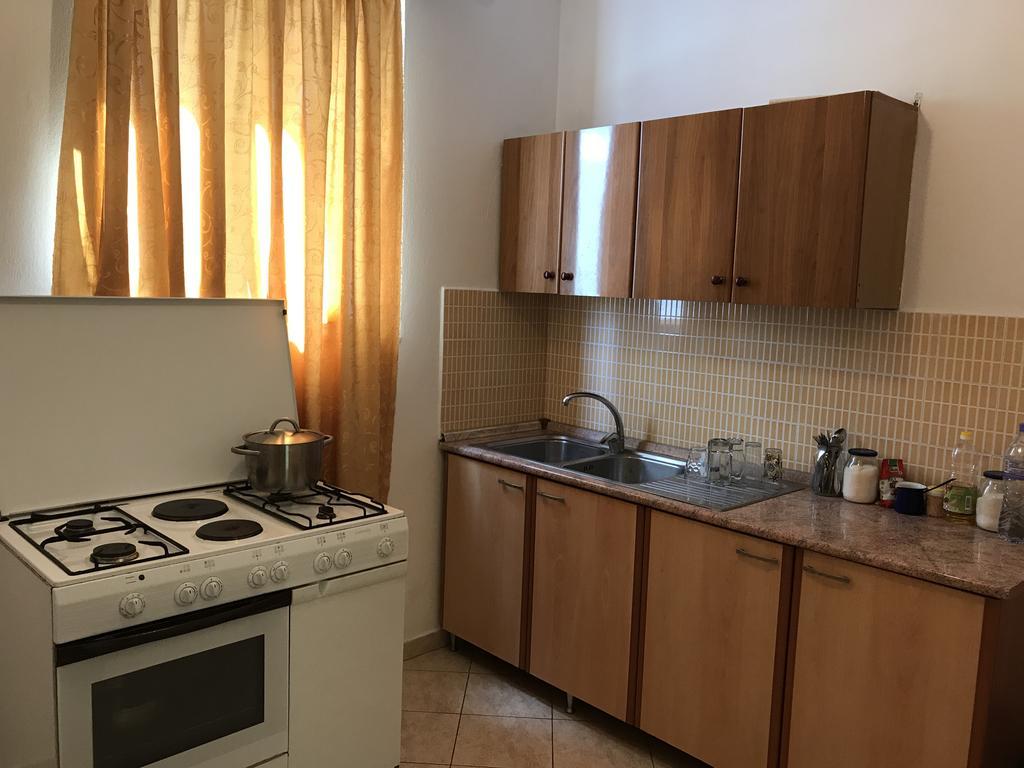 Guest House "Pisha" Durrës 外观 照片
